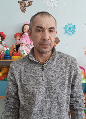 Помощник воспитателя Шемаев Владимир Алексеевич Помощник воспитателя Шемаев Владимир Алексеевич